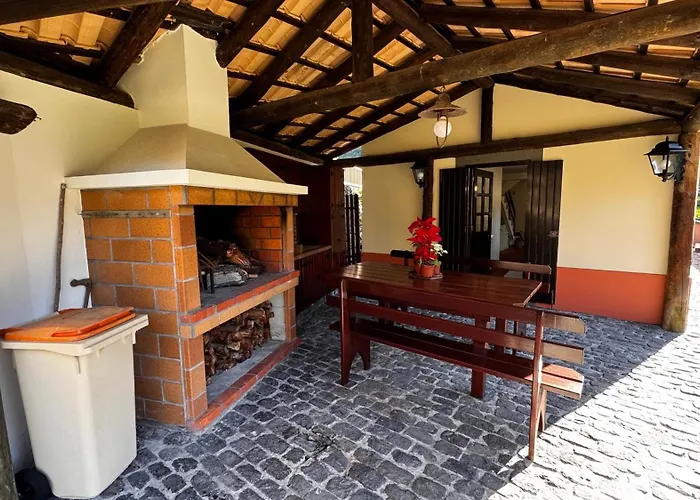 Casa Dos Lamaceiros Horská chata