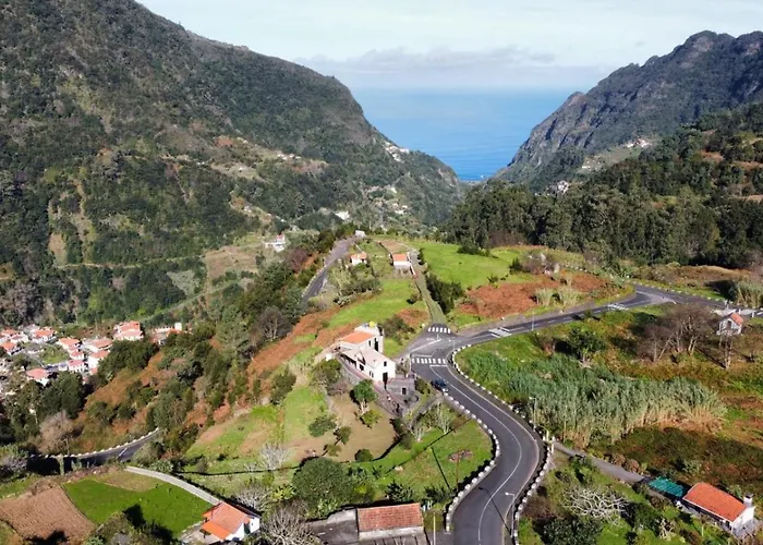 Casa Dos Lamaceiros Domek alpejski *